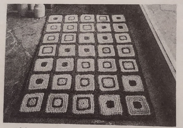 Motif Rug