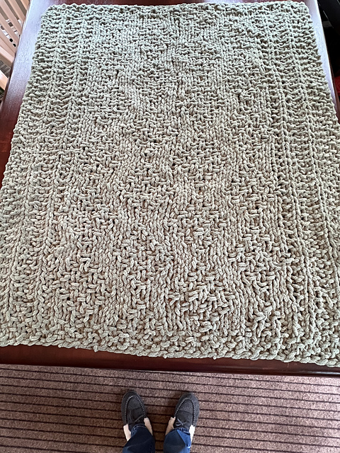 Small Diamonds Baby Blanket